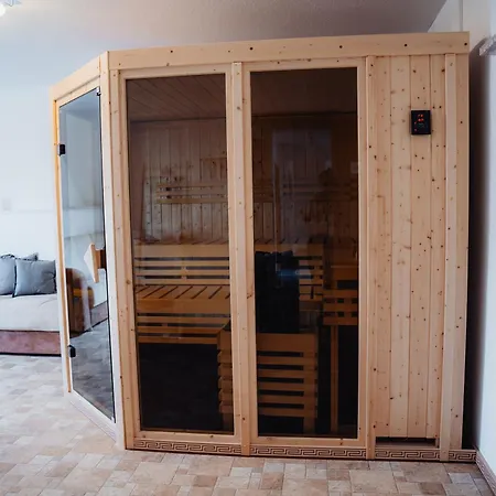 Waldeck: Wald Und Sauna